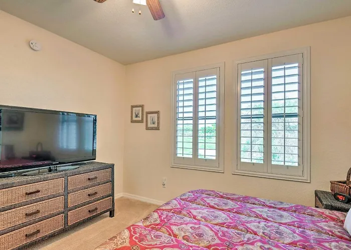 Pool, Balcony & Golf Course Views: Gem *