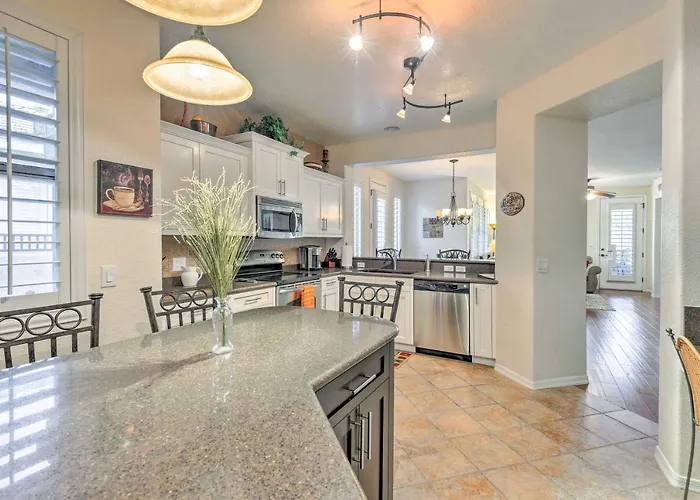 Pool, Balcony & Golf Course Views: Gem