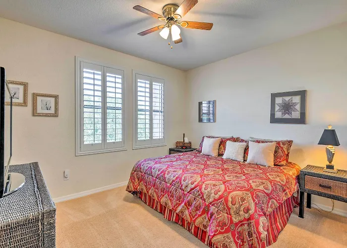 Holiday home Pool, Balcony & Golf Course Views: Gem
