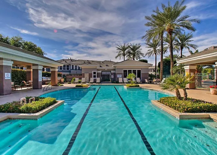 Holiday home Pool, Balcony & Golf Course Views: Gem *